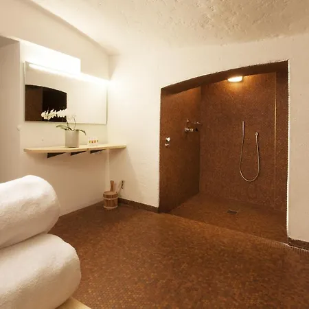 Steiner - In - Out * Zell am See